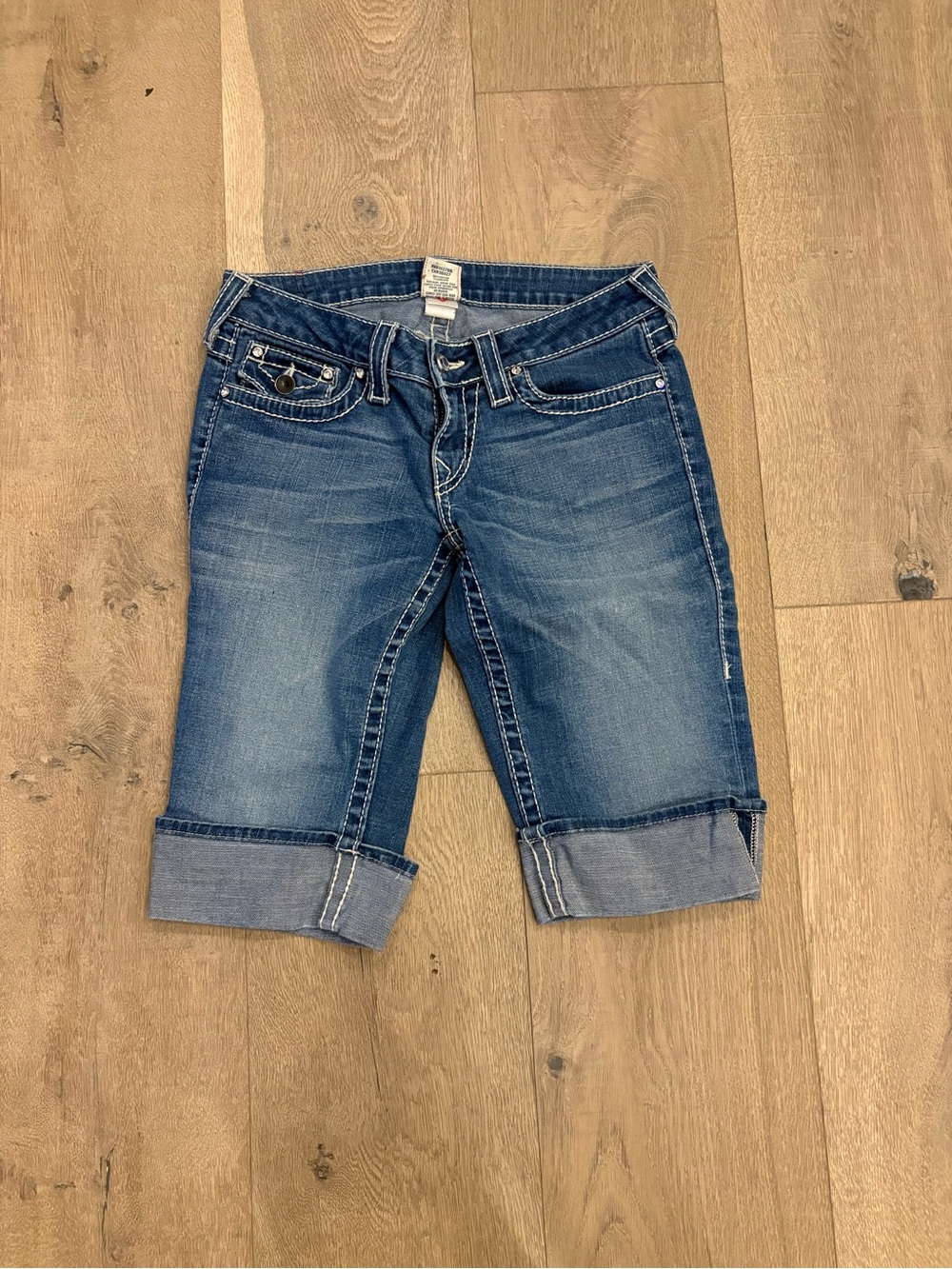 True Religion DISCO SOPHIE BIG T Jean Shorts